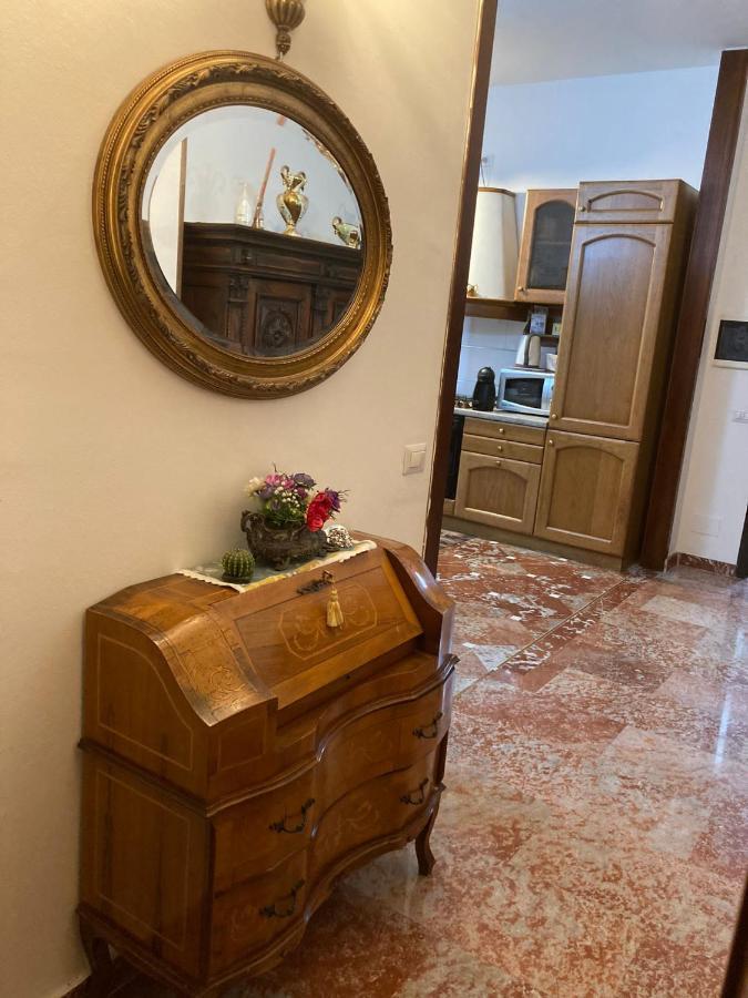 Casa Vacanza A Limbiate Exteriér fotografie